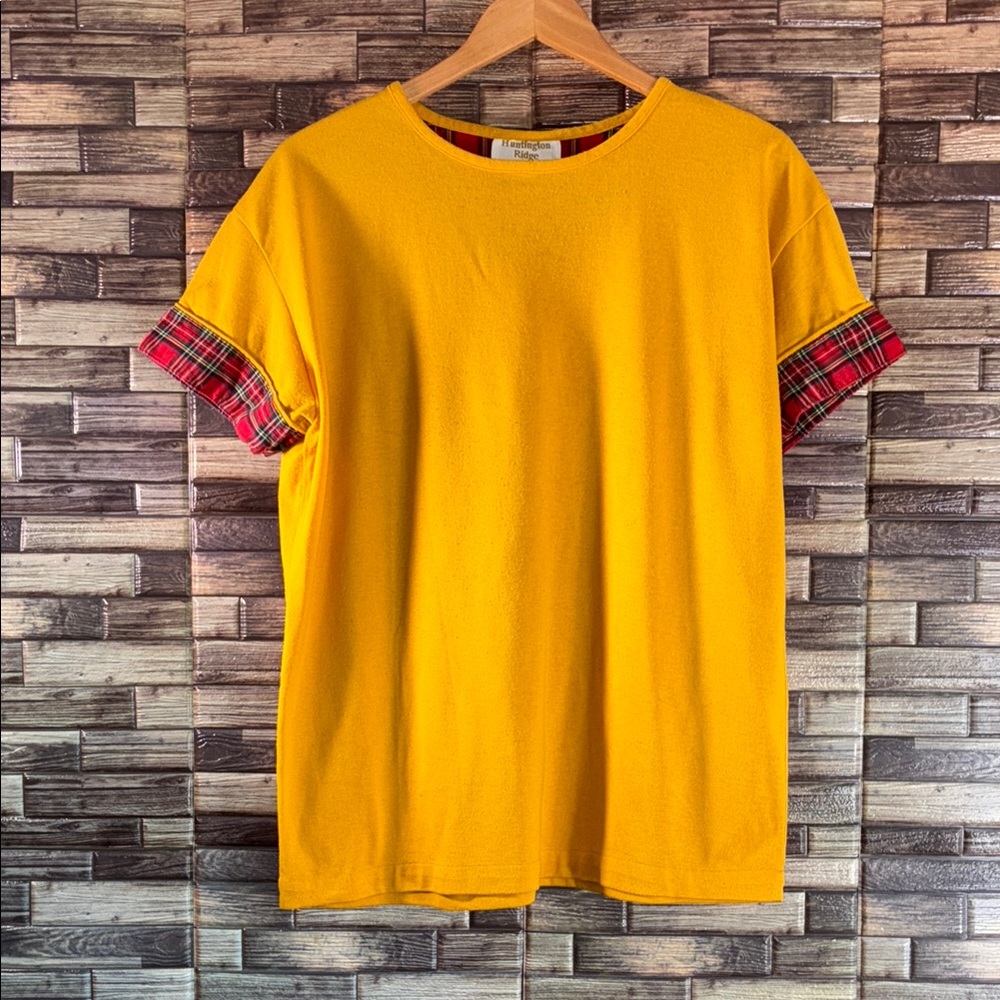 Vintage 90’s Women’s Medium Gold T-Shirt with Plaid Accents Huntington Ridge